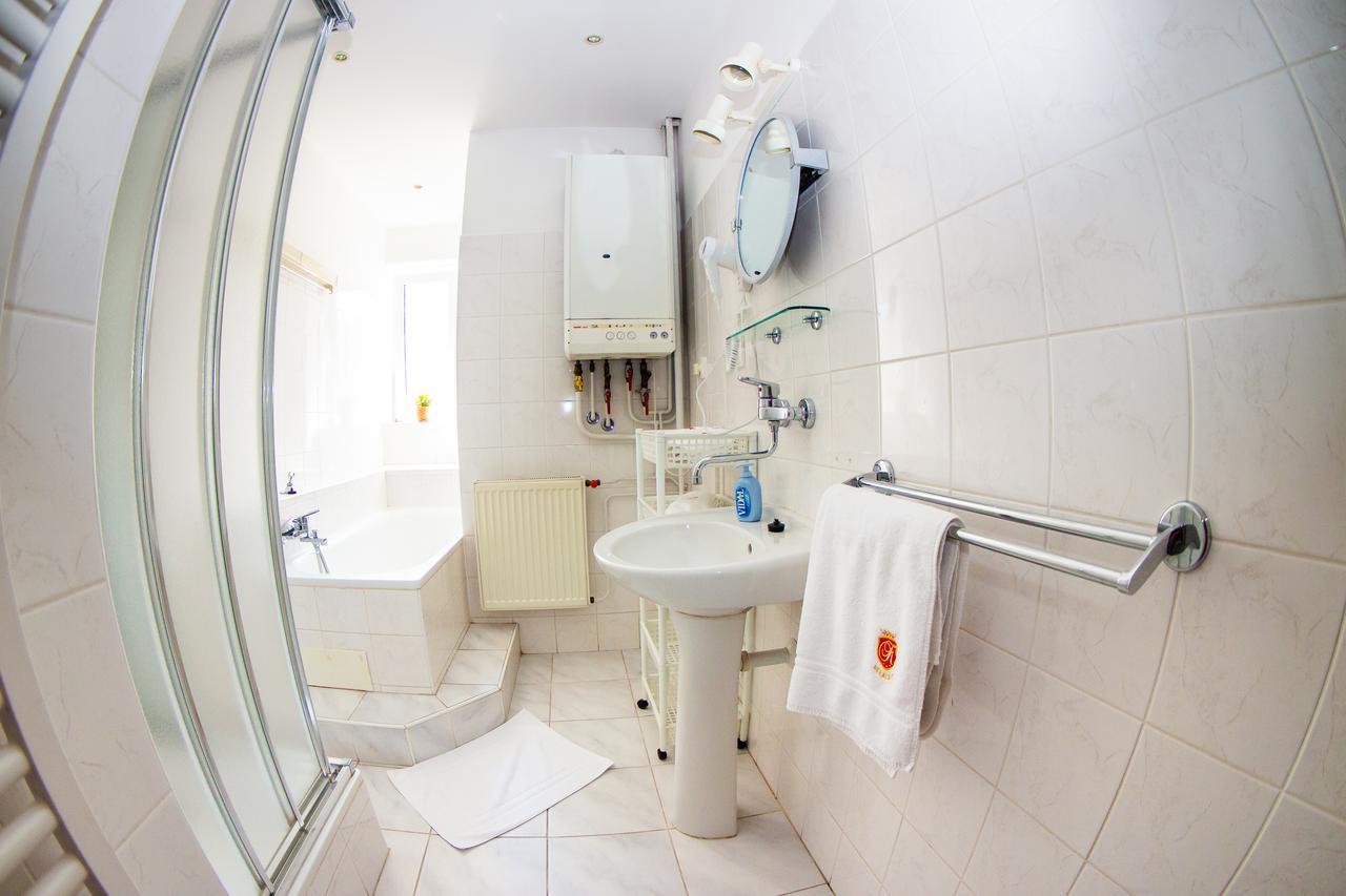 Apartman U Krale Komenskeho Jicin Bagian luar foto