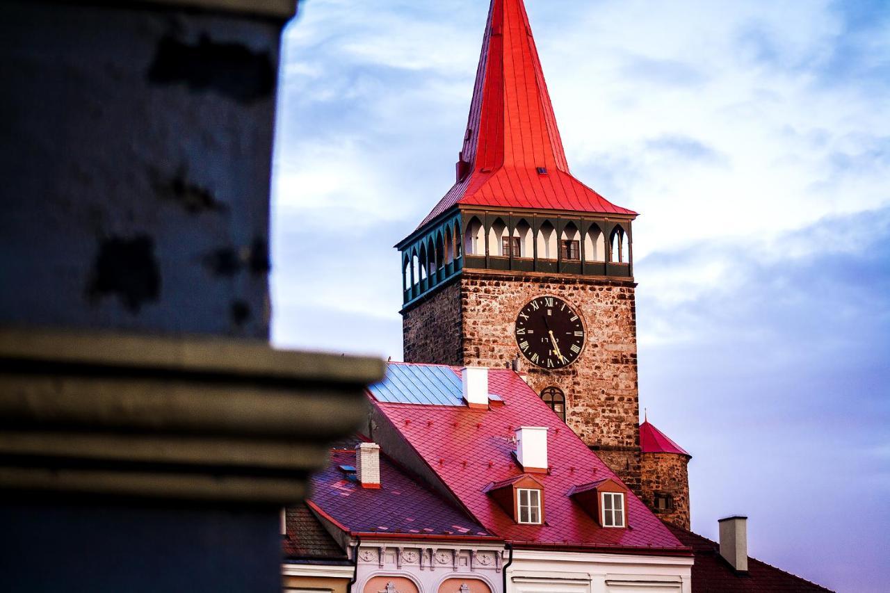 Apartman U Krale Komenskeho Jicin Bagian luar foto